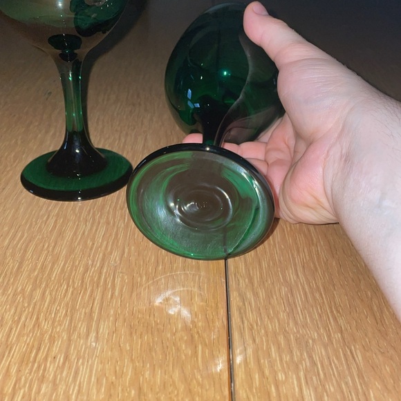 Matching Wine Glasses - Picture 4 of 5